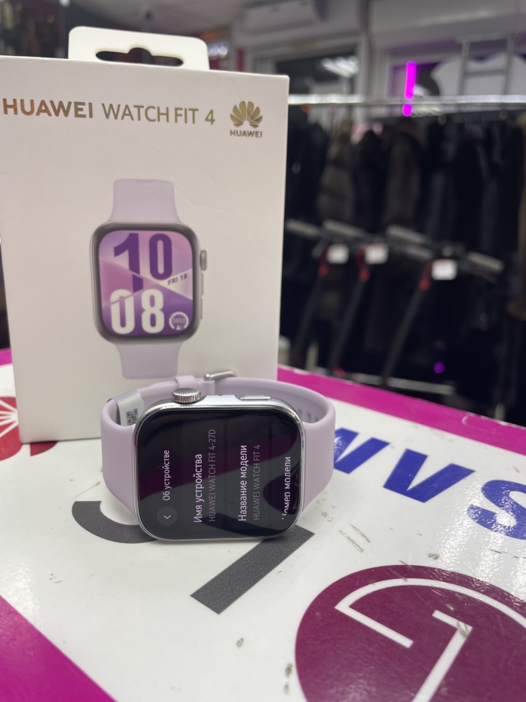 Смарт-часы HUAWEI WATCH FIT 4