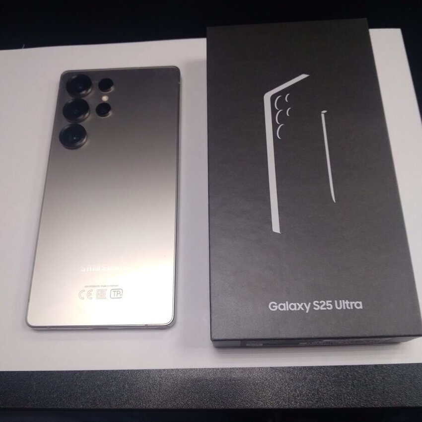 Смартфон Samsung S25 ultra 12/512