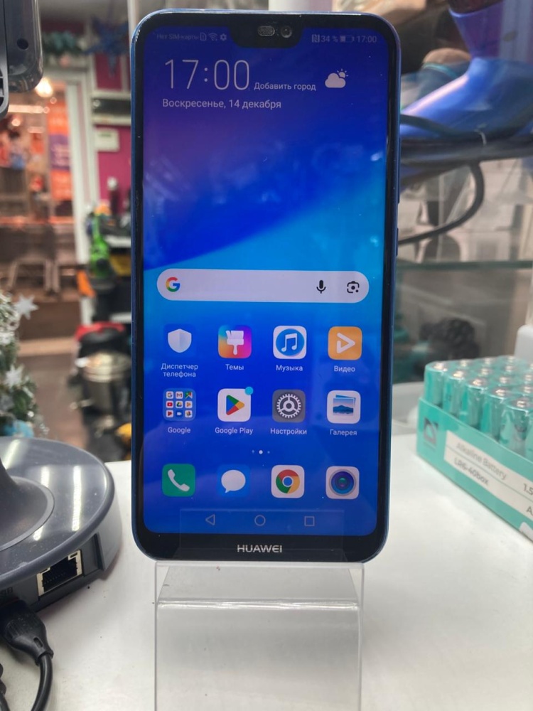 Смартфон Huawei P20 Lite