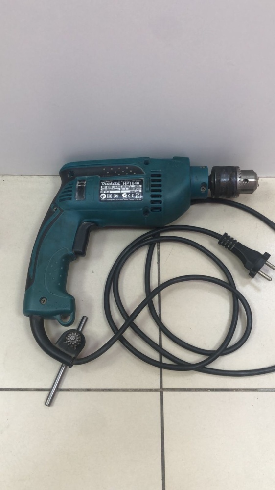 Дрель ударная Makita HP1640