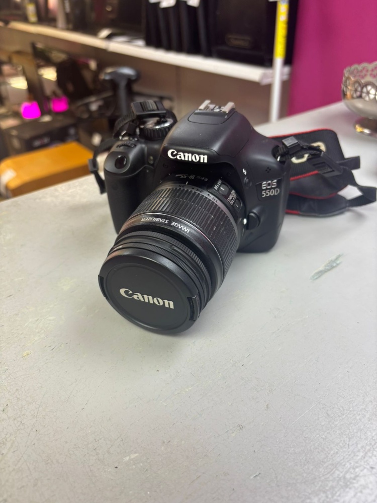 Фотоаппарат Canon EDS 550D