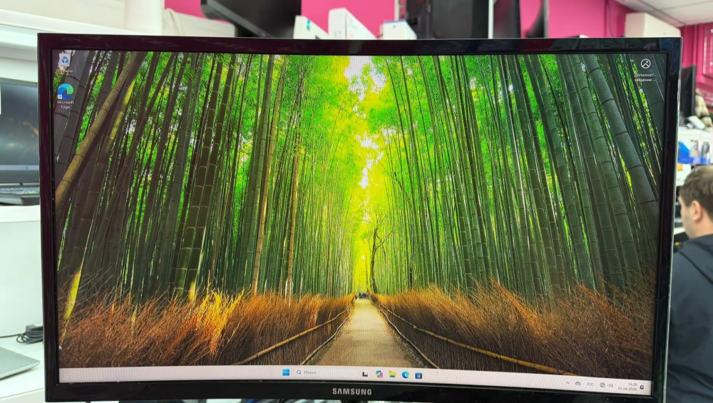 Монитор Samsung 24 HDMI