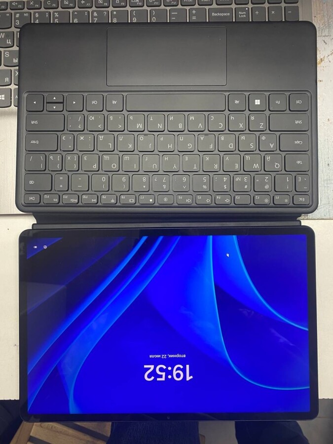 Ноутбук Huawei MateBook E Go