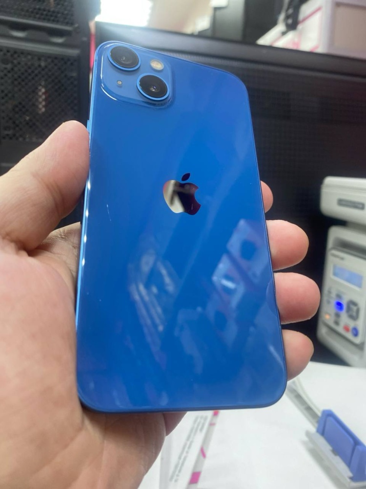 Смартфон iPhone 13 128 Gb