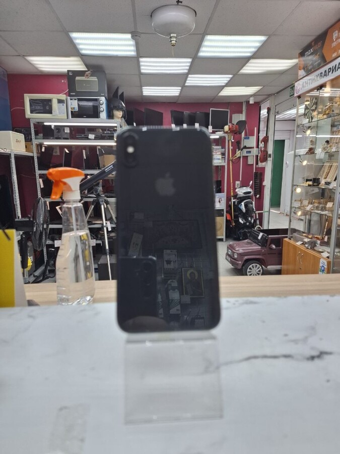 Смартфон iPhone X 64Gb