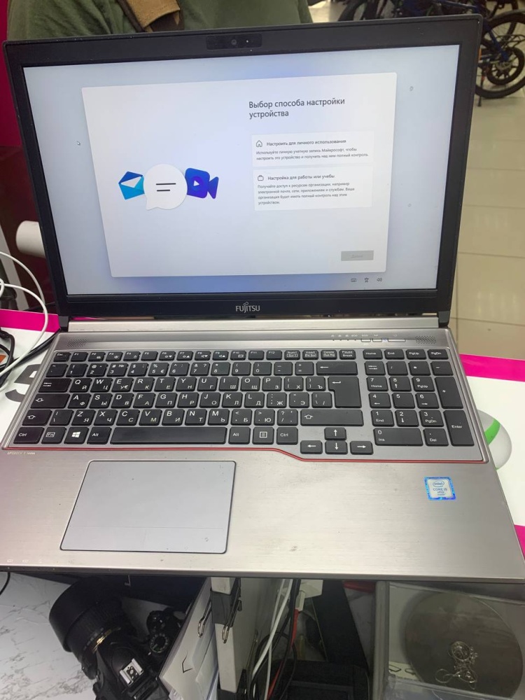 Ноутбук Fujitsu LIFEBOOK E744