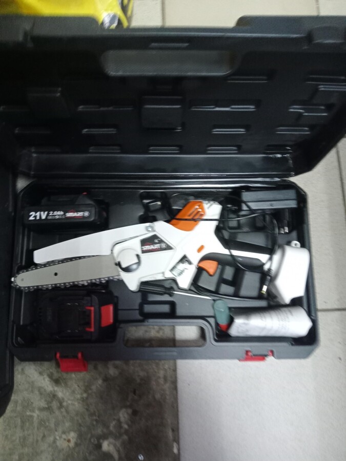 Цепная АККУМУЛЯТОРНАЯ ПИЛА SMART 6