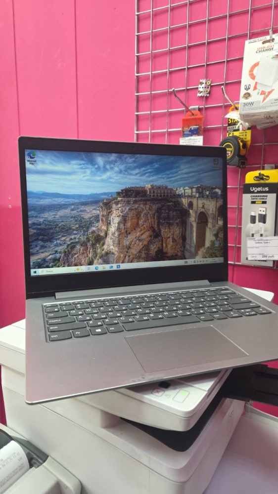 Ноутбук Lenovo Ideapad slim