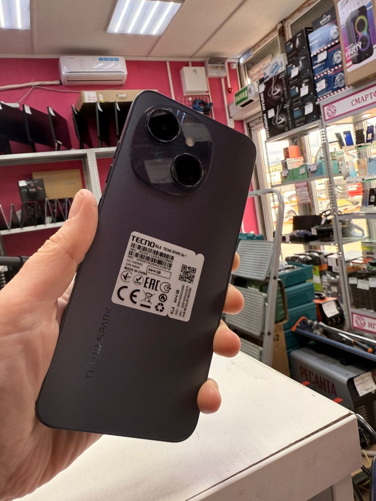 Мобильный телефон Tecno Spark Go1
