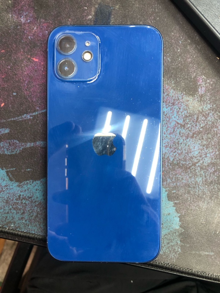 Смартфон iPhone 12 256 Gb