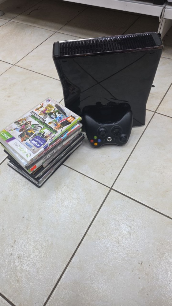 Игровая приставка XBOX 360S 250GB