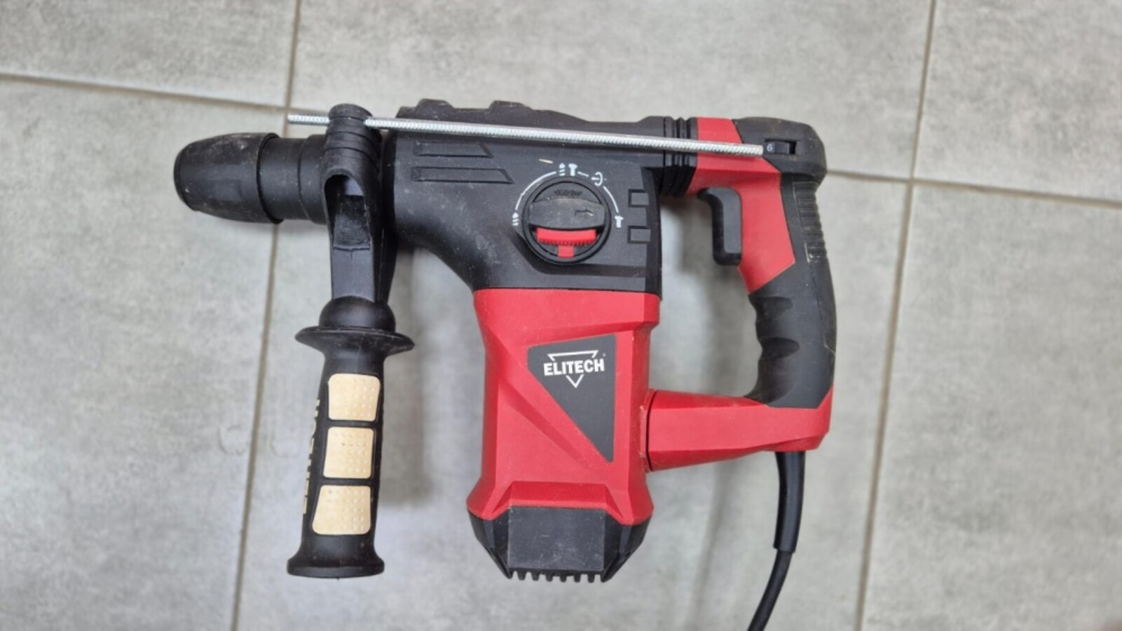 Перфоратор ELITECH П 4-32ЭМ