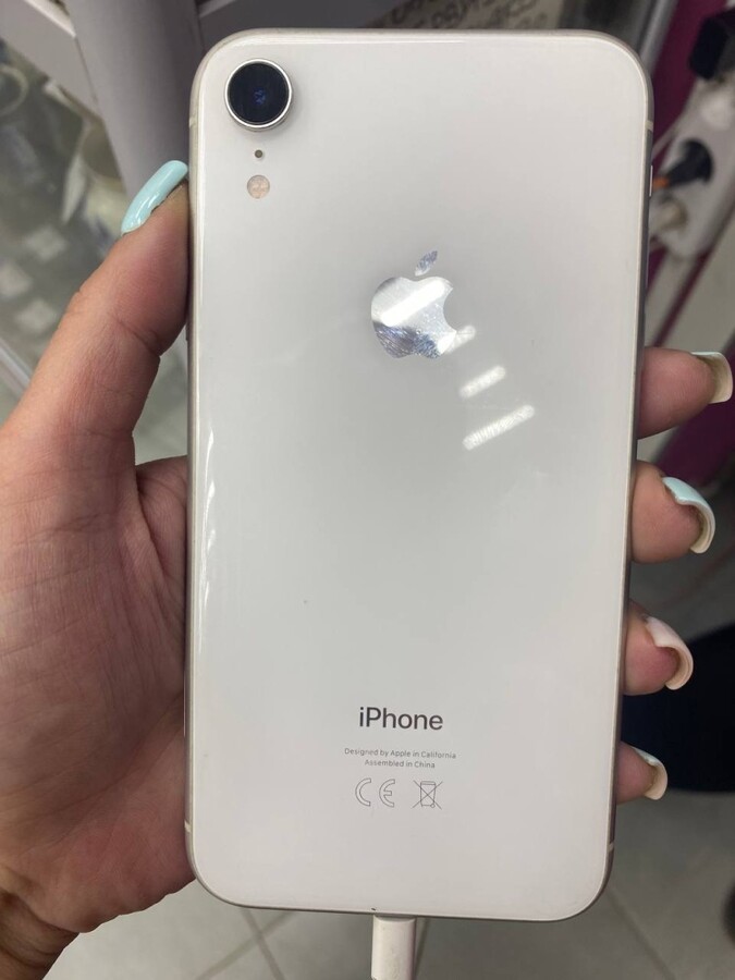 Смартфон iPhone XR 64 Gb