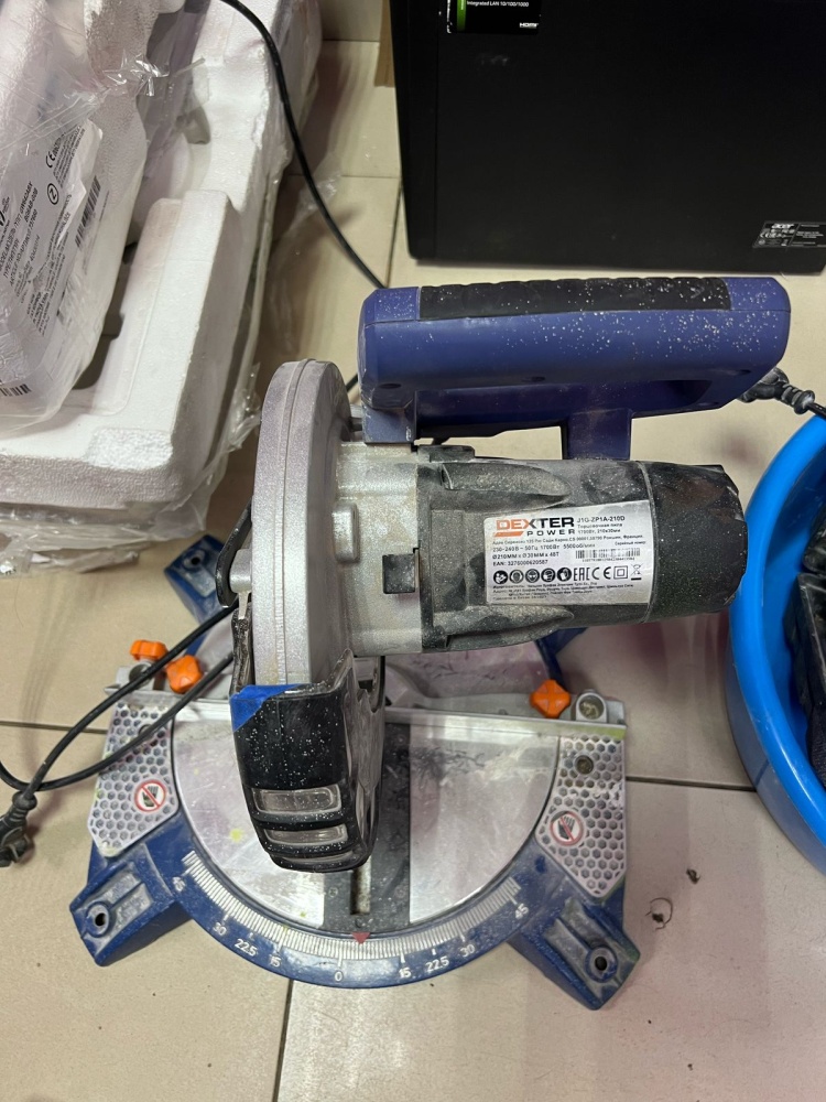 Торцовочная пила Dexter J1G-ZP1A-210D