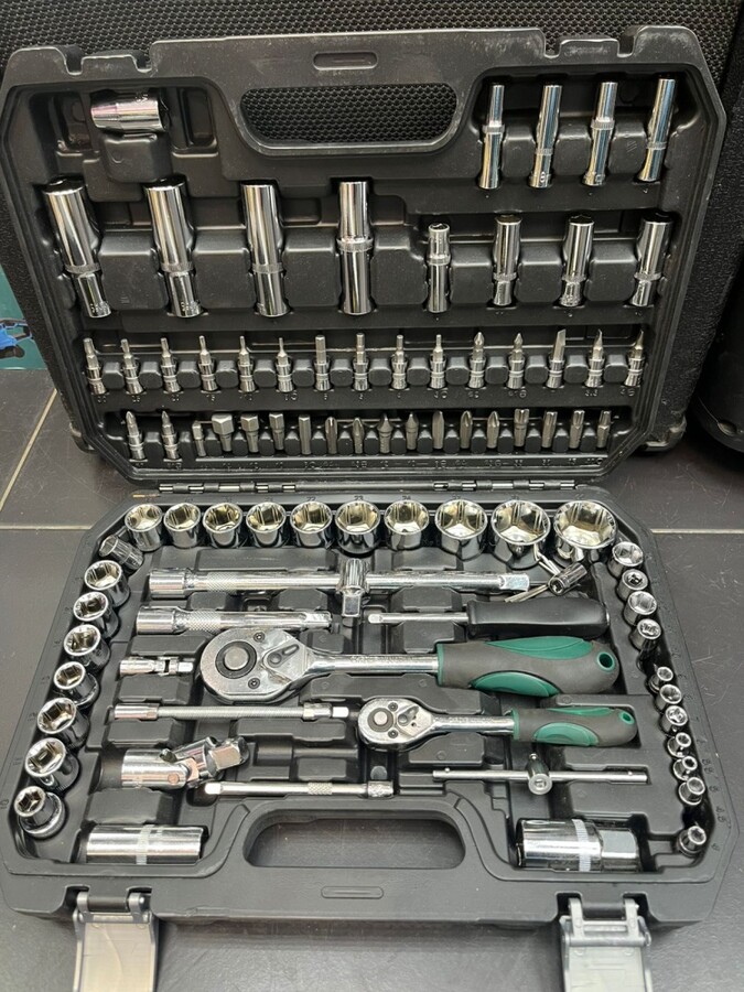 Набор инструментов Автобрат 94 пр