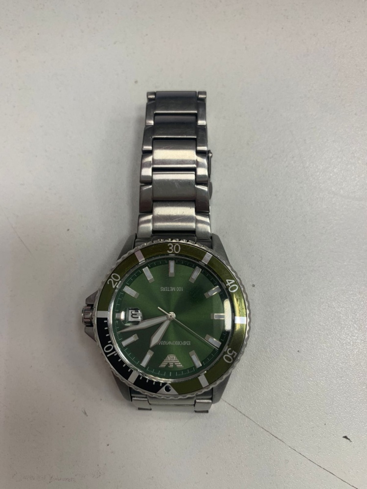 Часы Armani