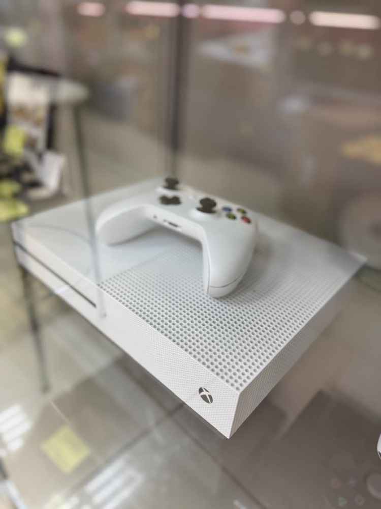 Игровая приставка XBOX ONE S 1тб