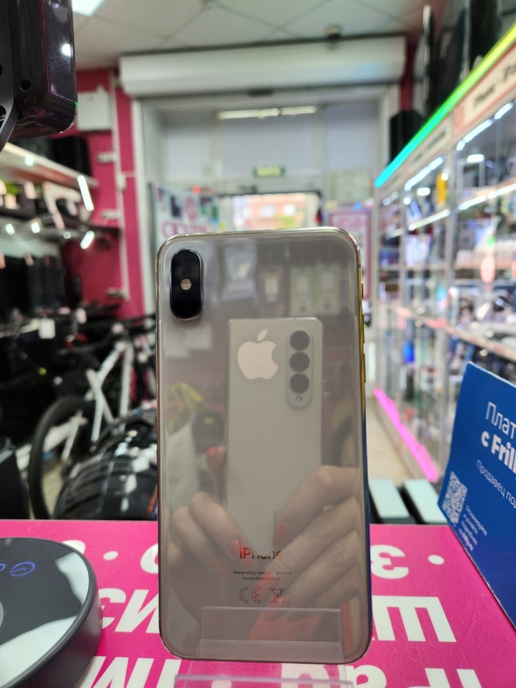 Смартфон iPhone X 64Gb