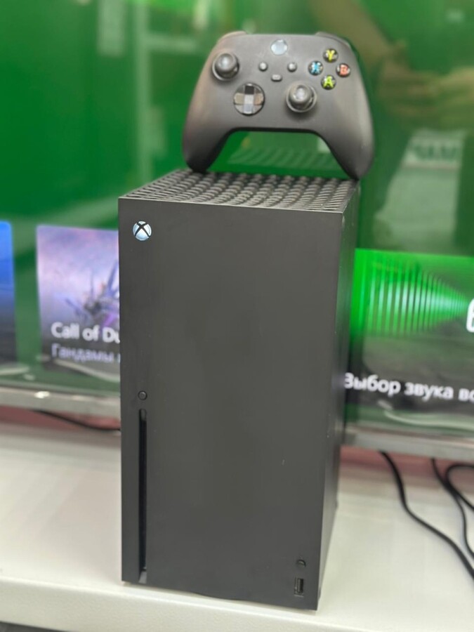 Игровая приставка XBOX Series X 1тб