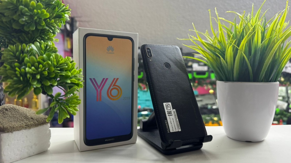 Смартфон Huawei Y6 2/32