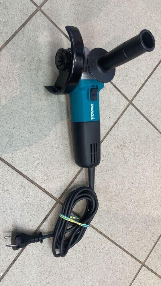 УШМ Makita9555HN