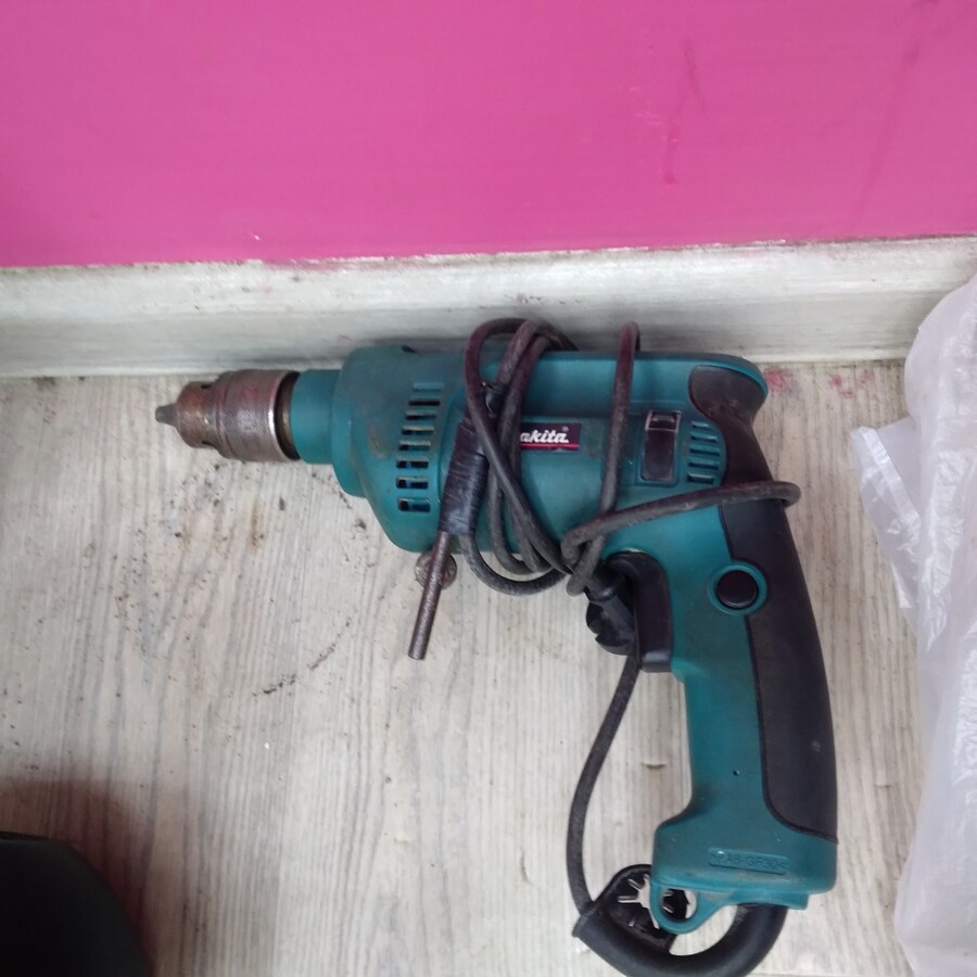 Дрель makita hp1620