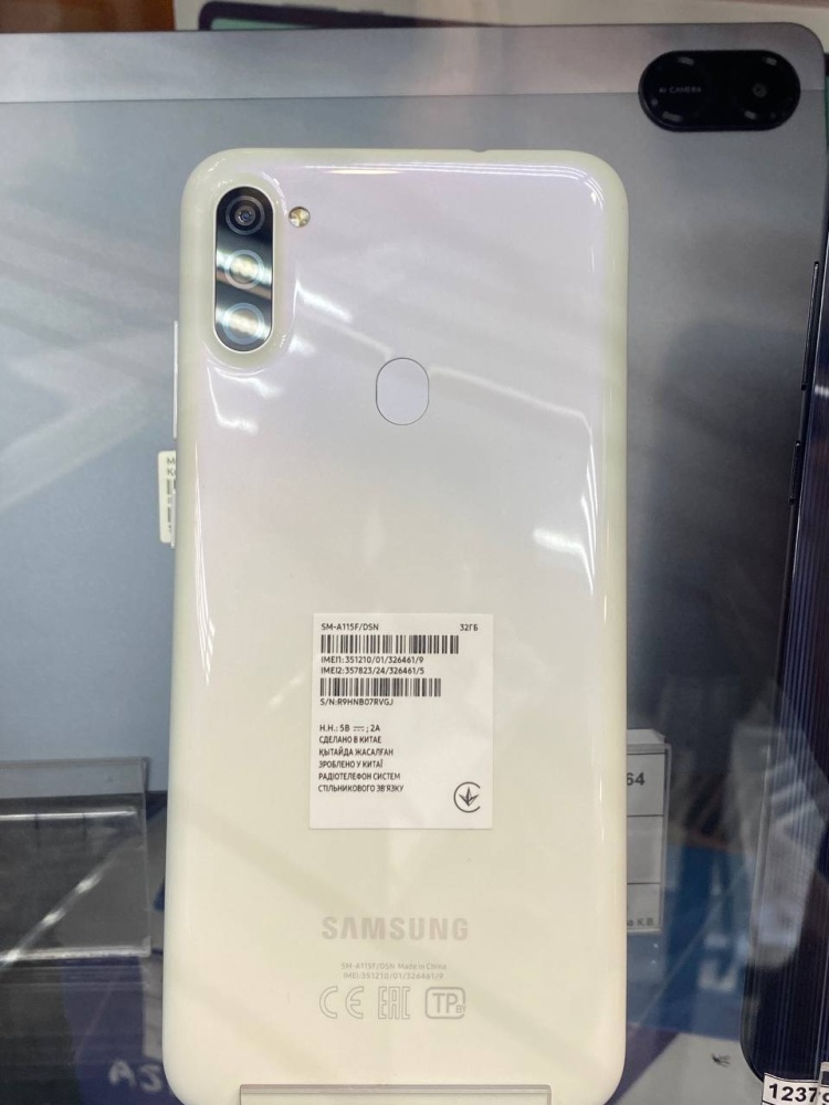 Смартфон Samsung A11 32гб бел