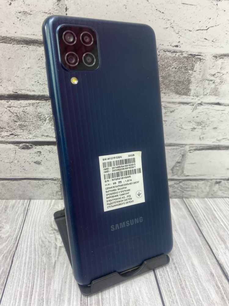 Смартфон Samsung  M12 4/64GB