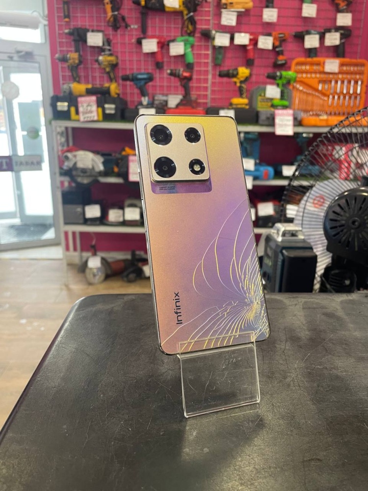 Мобильный телефон Infinix