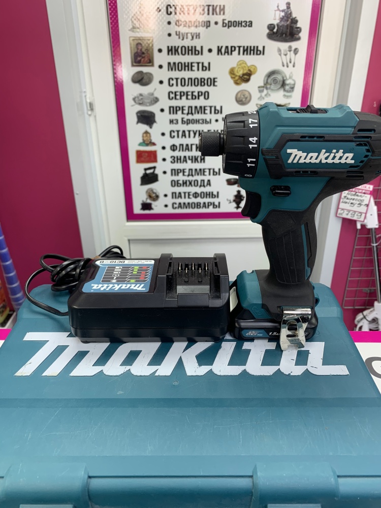 Шуруповерт Makita DF033D