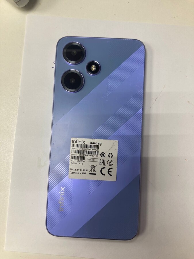 Infinix HOT 30 PLAY 128 GB