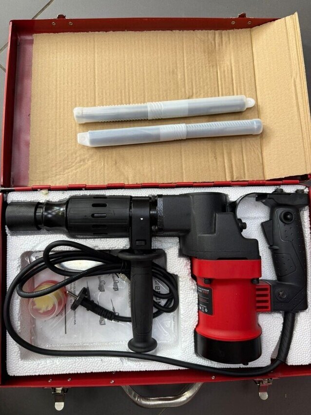 Отбойный молоток Edeon ED-0810