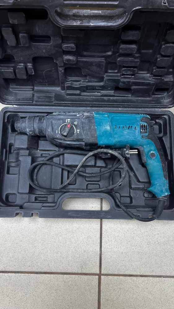 Перфоратор MAKITA