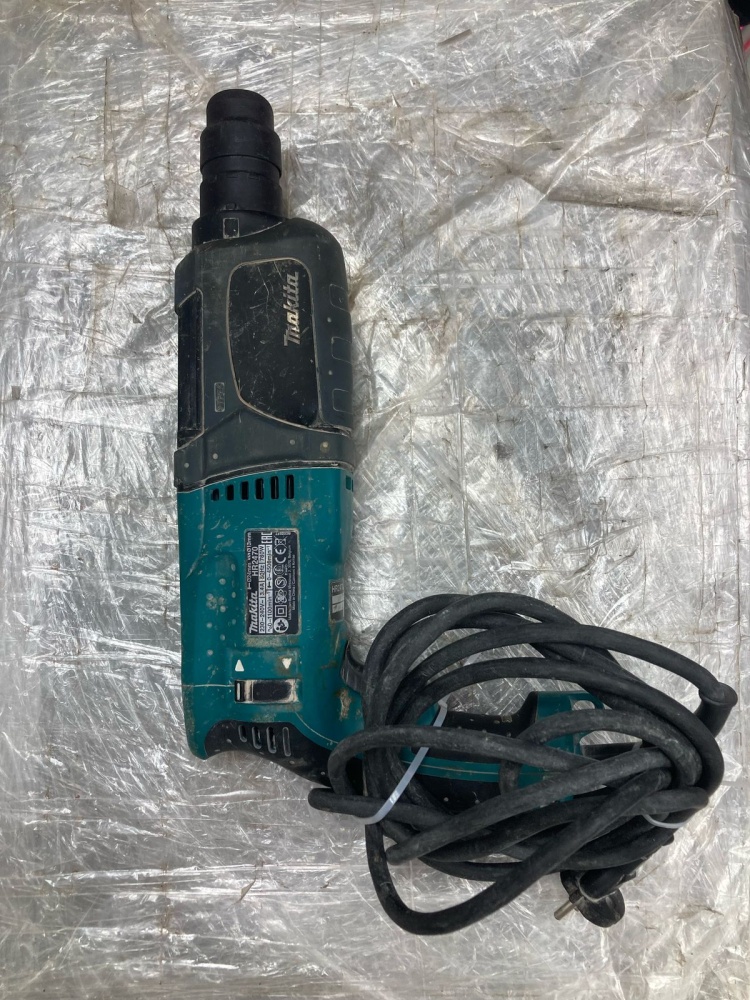 Перфоратор MAKITA НР2470