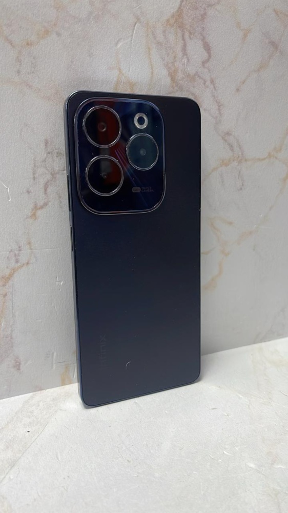 Мобильный телефон Infinix HOT 40 8/256