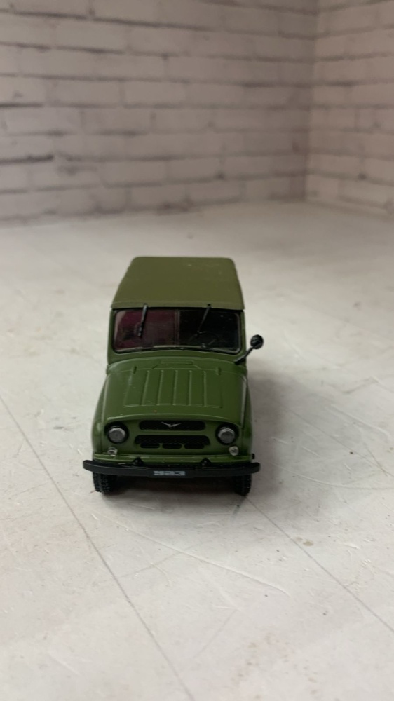 Игрушка машинка