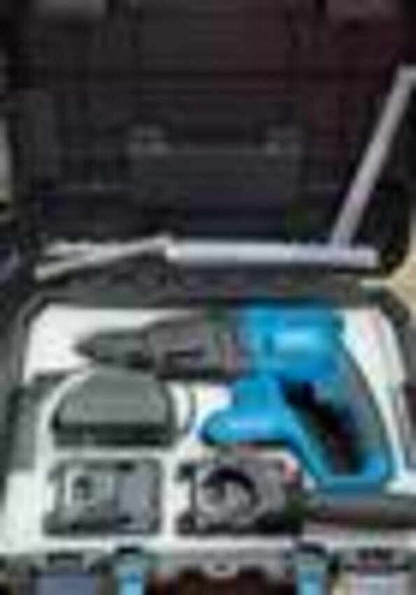 Перфоратор HANDTEK CD 28118 L2 4 2АКБ