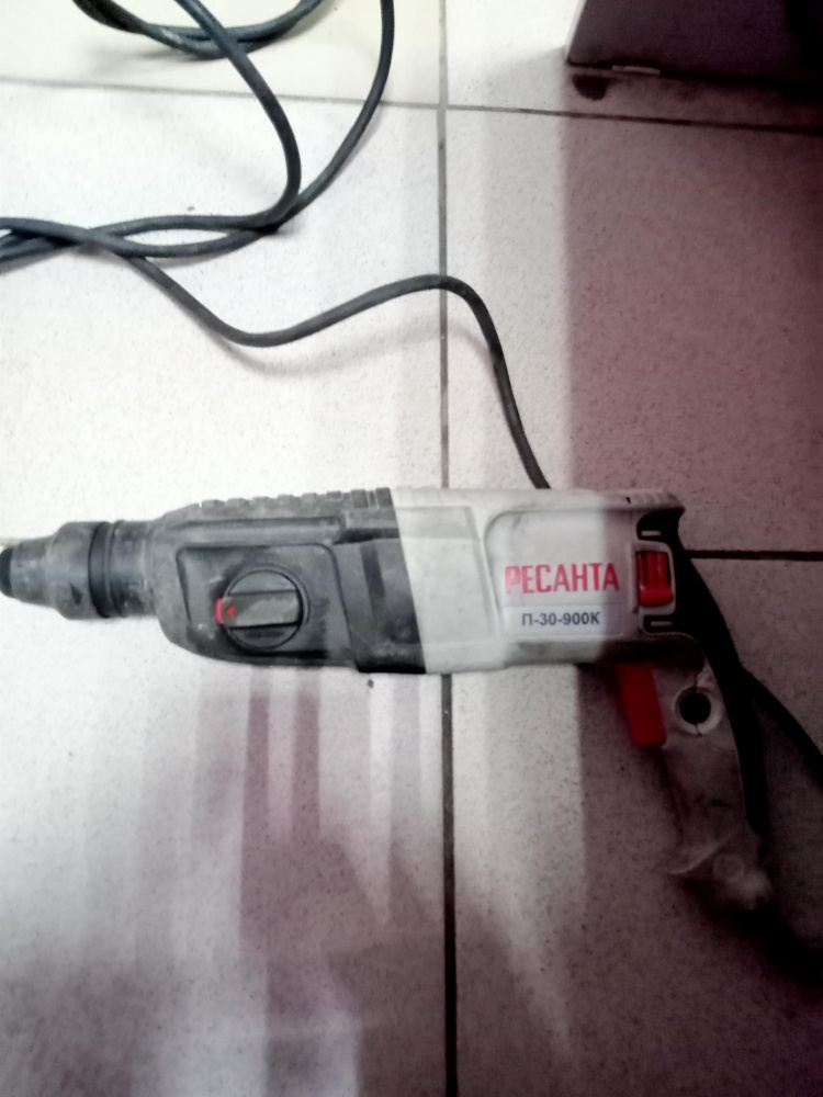 Перфоратор РЕСАНТА П30-900К