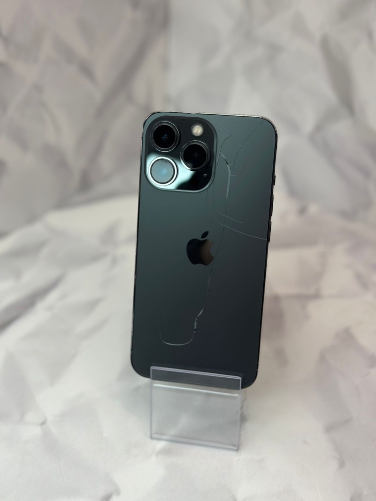 Смартфон iPhone 13 PRO 256 GB