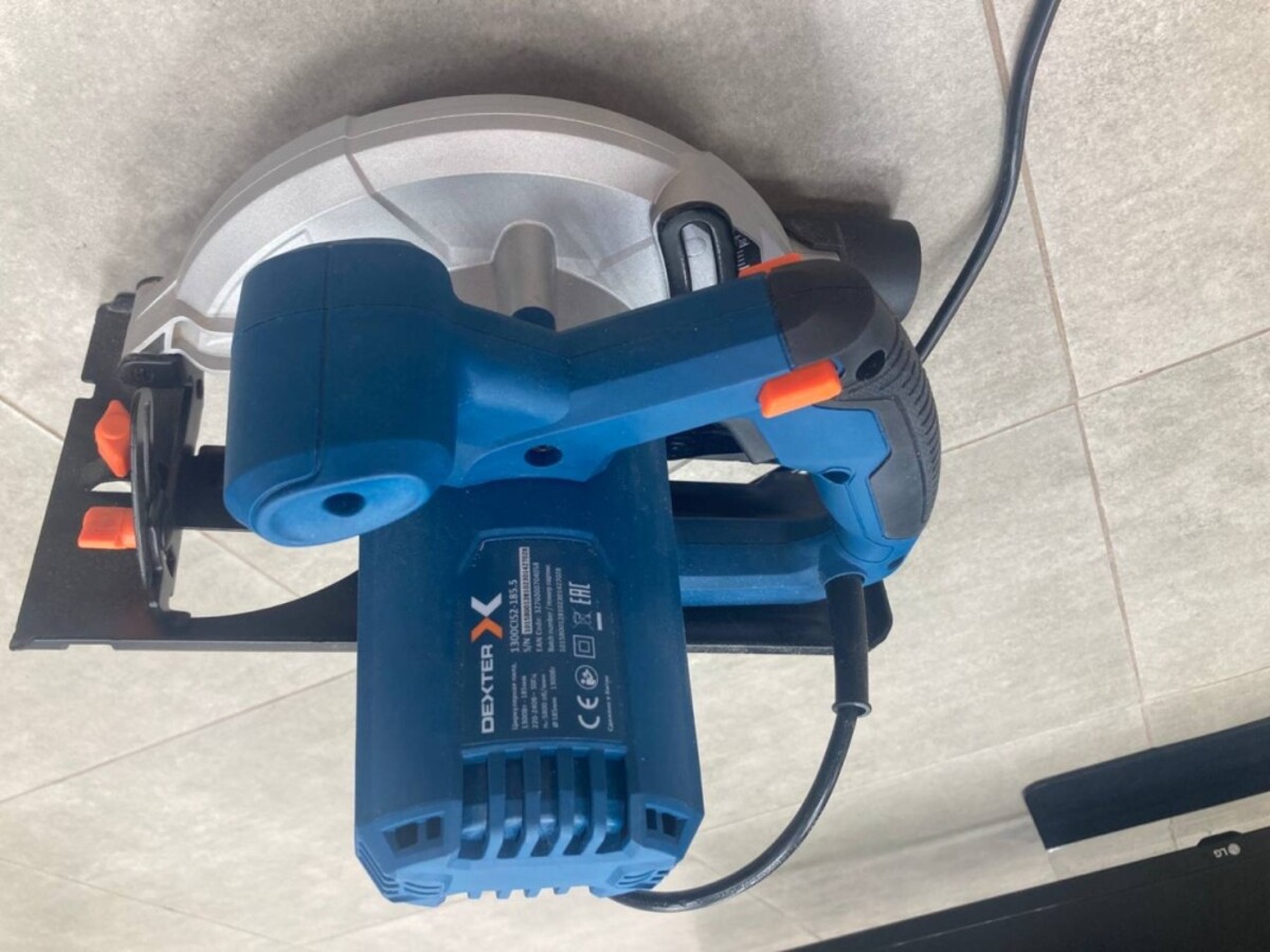 Циркулярная пила DEXTER