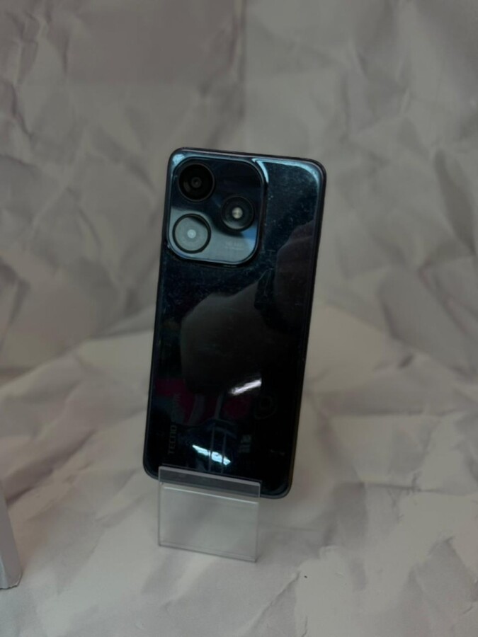 Мобильный телефон Tecno 10с 4 64