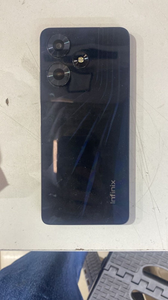 Мобильный телефон Infinix hot 30 4/128