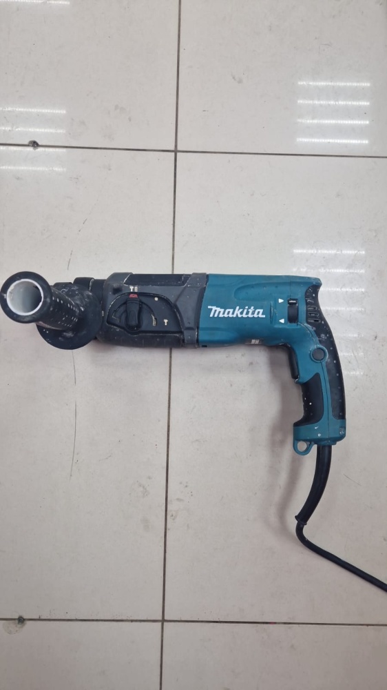 Перфоратор MAKITA HR 2470