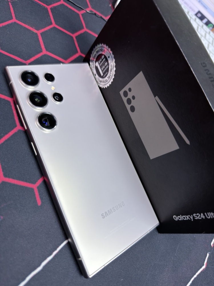 Смартфон Samsung S24 ultra 12/256гб