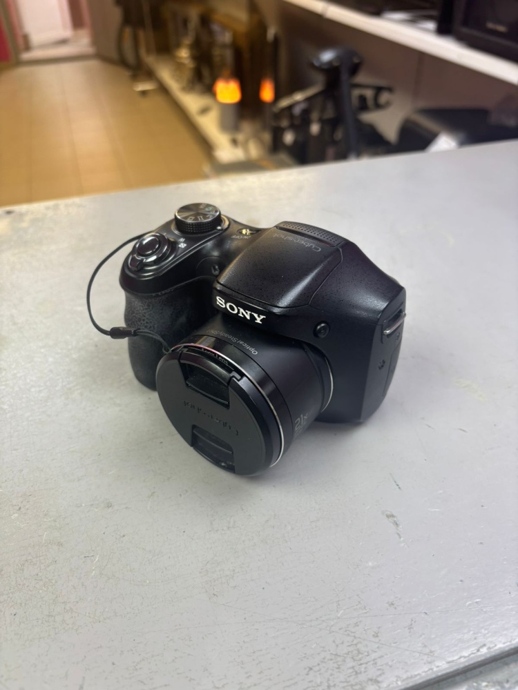 Фотоаппарат Sony Сyber-shot DCH-H100