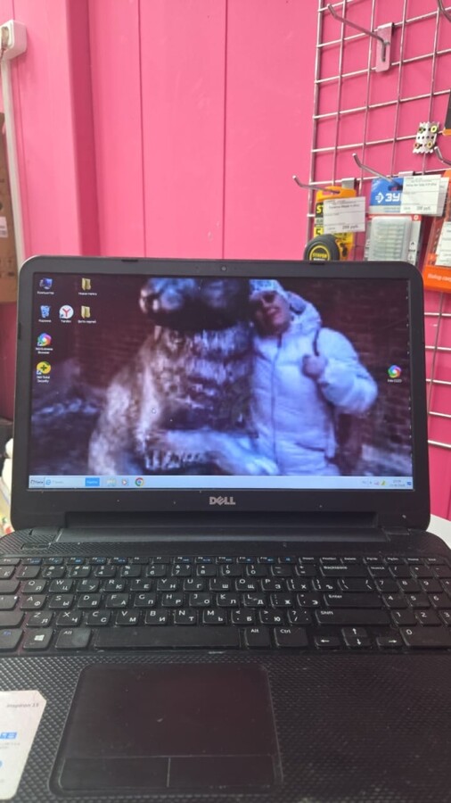 Ноутбук Dell inspirion 15