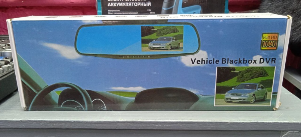 Видеорегистратор зеркало Blackbox