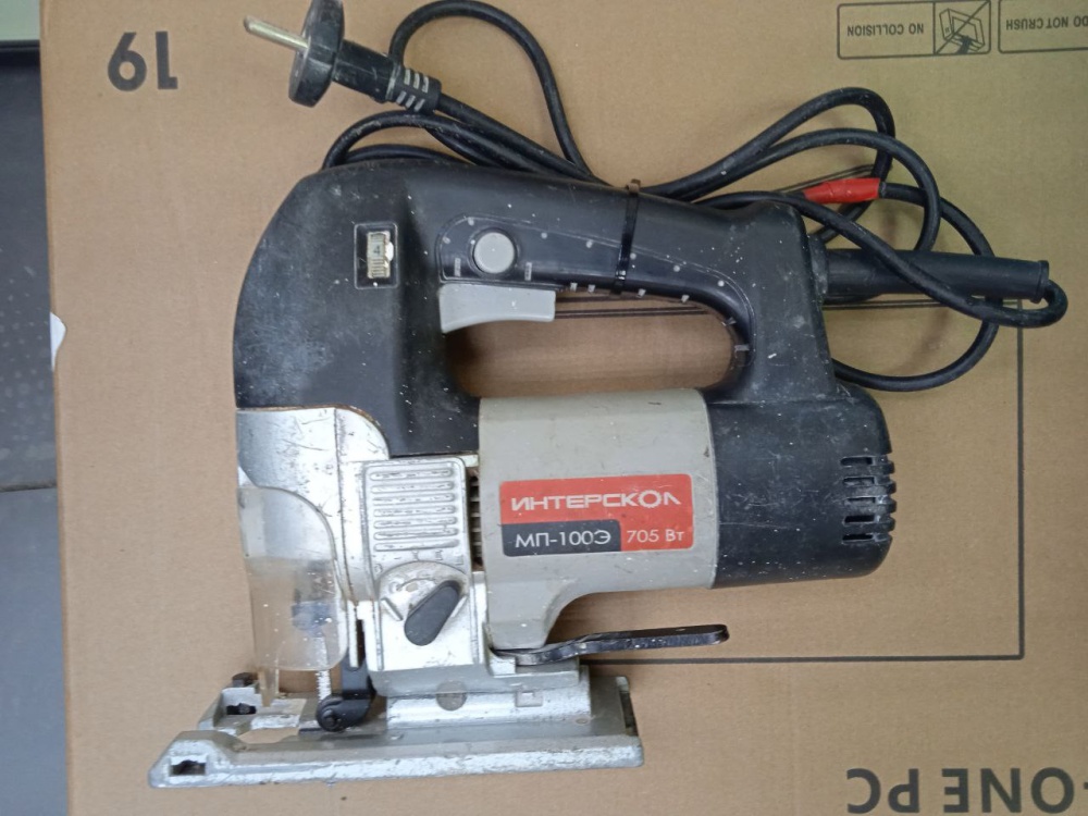 Электролобзик интерскол МП-100Э