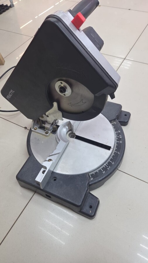 Торцовочная пила Practyl ms201jf