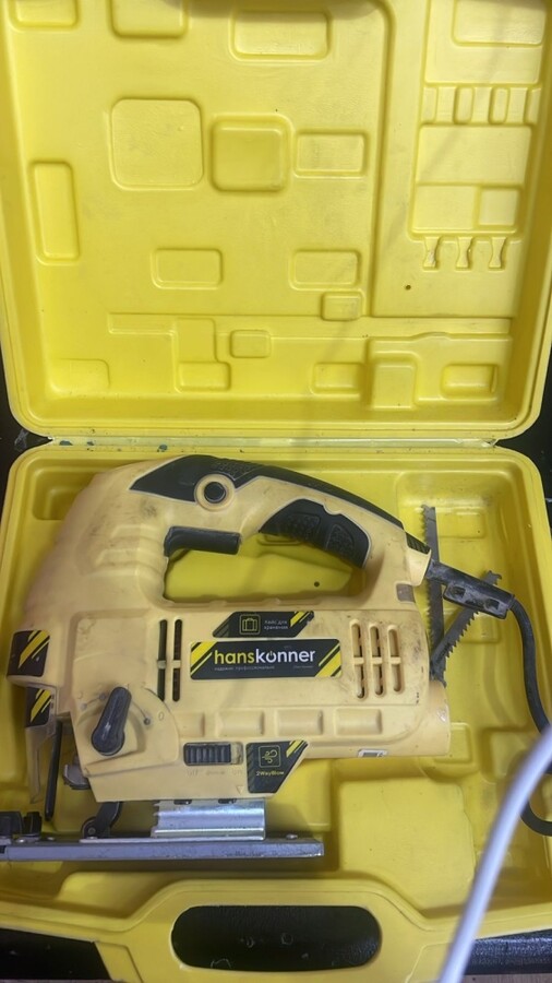 Лобзик Hanskonner HJS0811LPE